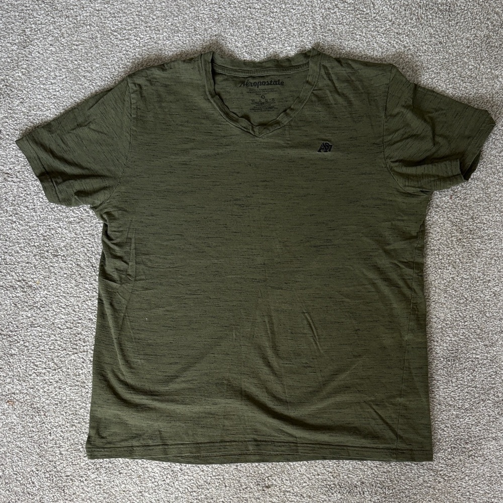 Aeropostale Men's Dark Green V-Neck Tee